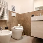Saffi Lofts, Free Parking