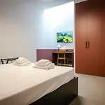 Saffi Lofts, Free Parking
